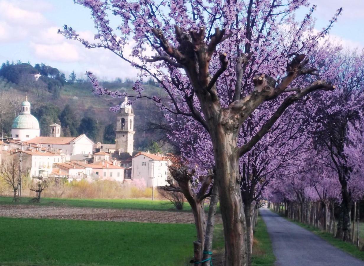 B&B Ai Chiosi Pontremoli Exterior foto